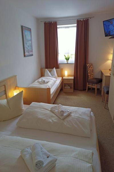 Hotel - Gasthof Erber Sinzing 외부 사진